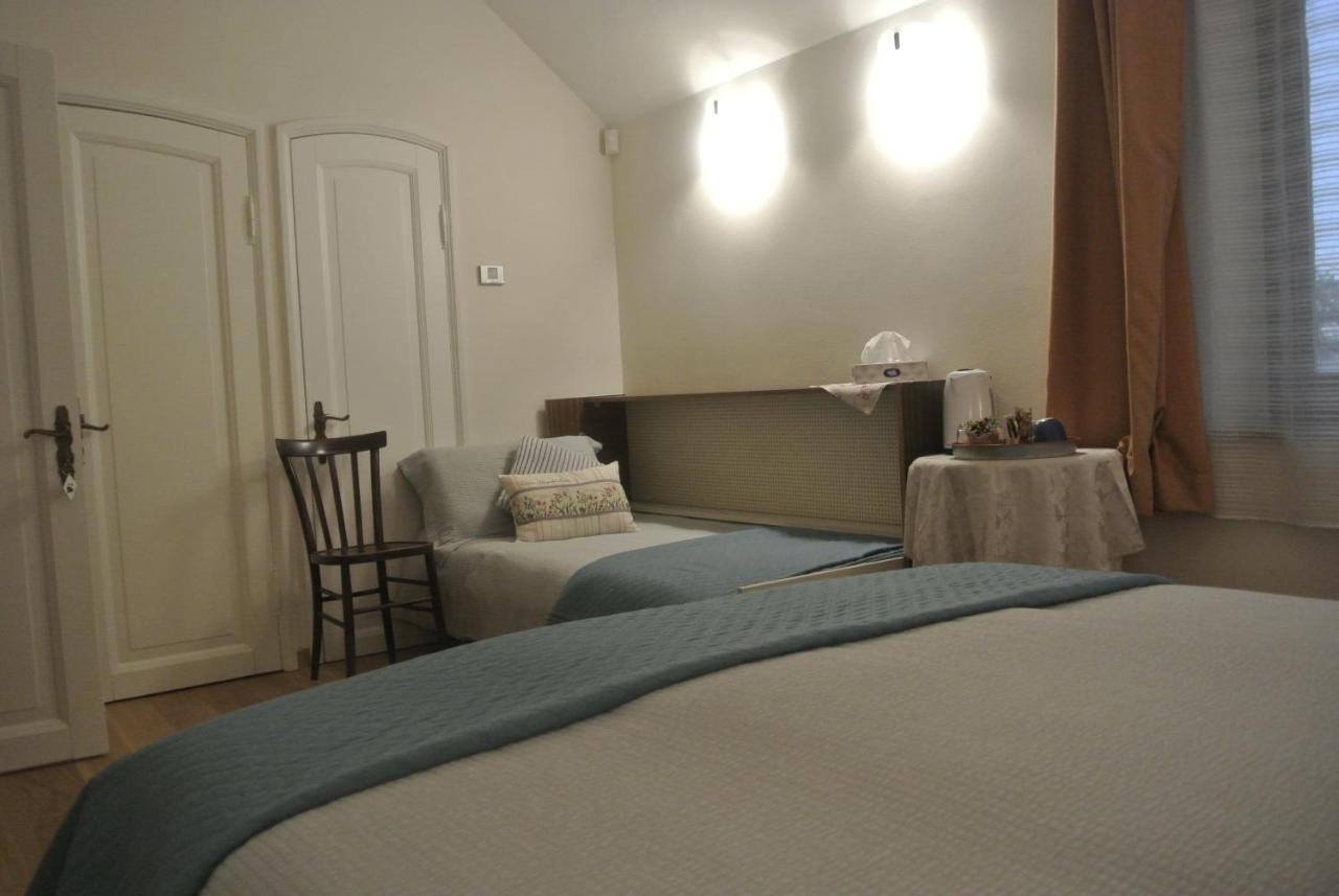 Campagnoli Bed & Breakfast Somma Lombardo Bagian luar foto