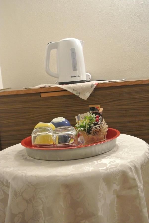 Campagnoli Bed & Breakfast Somma Lombardo Bagian luar foto